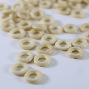 Confezione da 5 - COLORATO TÈ - Perline dreadlock in osso con foro da 4 mm. Perline dreadlock in osso, gioielli per dreadlock, perline dreadlock naturali, accessori per dreadlock.