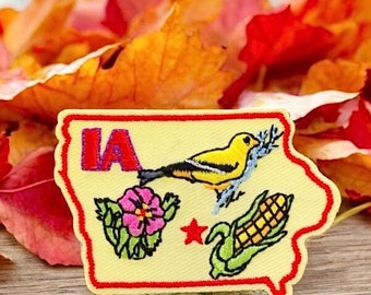 Travel Patch Iowa State Goldfinch Bird Corn Iron On Souvenir for Jackets