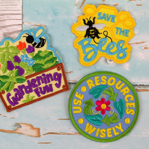 Gardening Patch Set Bees - Gardening - Use Resources Wisely, Embroidered Iron On | Gift | Hoodie | Backpacks