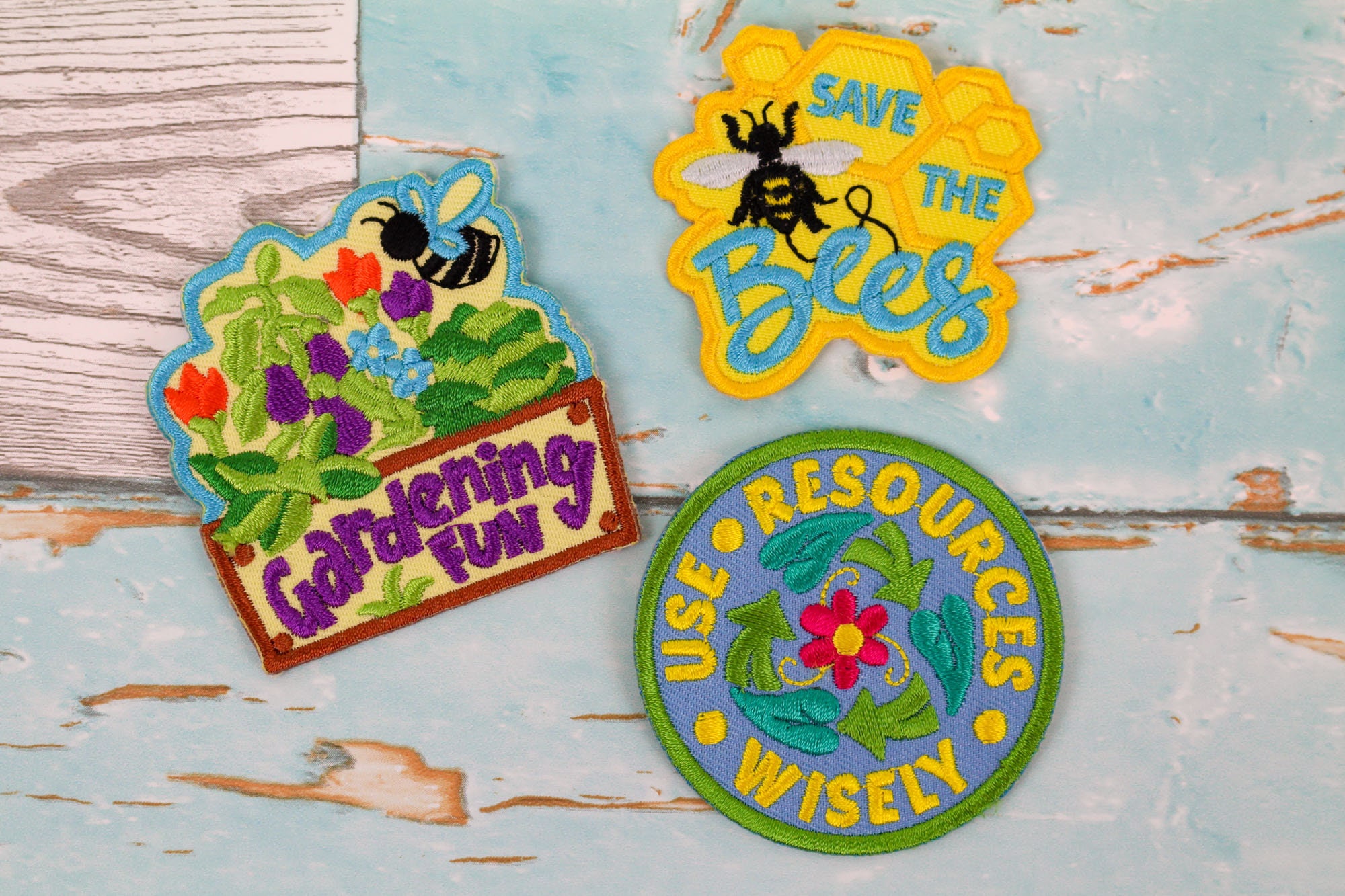 2pcs Iron on Patches for Clothing – Bee Kind Theme Embroidered Iron on  Patches for Clothes, Backpacks, Jeans, Shirt, Jacket, Dress, Hat, Bag,  Custom