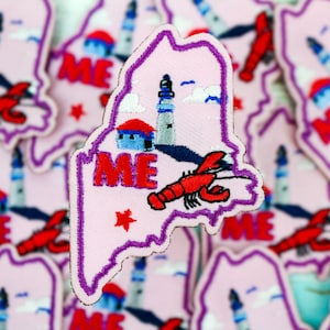 Travel Patch Maine - Lobster & Lighthouse | Iron On | Hoodie and Backpack Patch | Souvenir