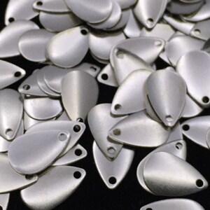 13 x 8 mm  50 pcs  Round silver Textured Findings