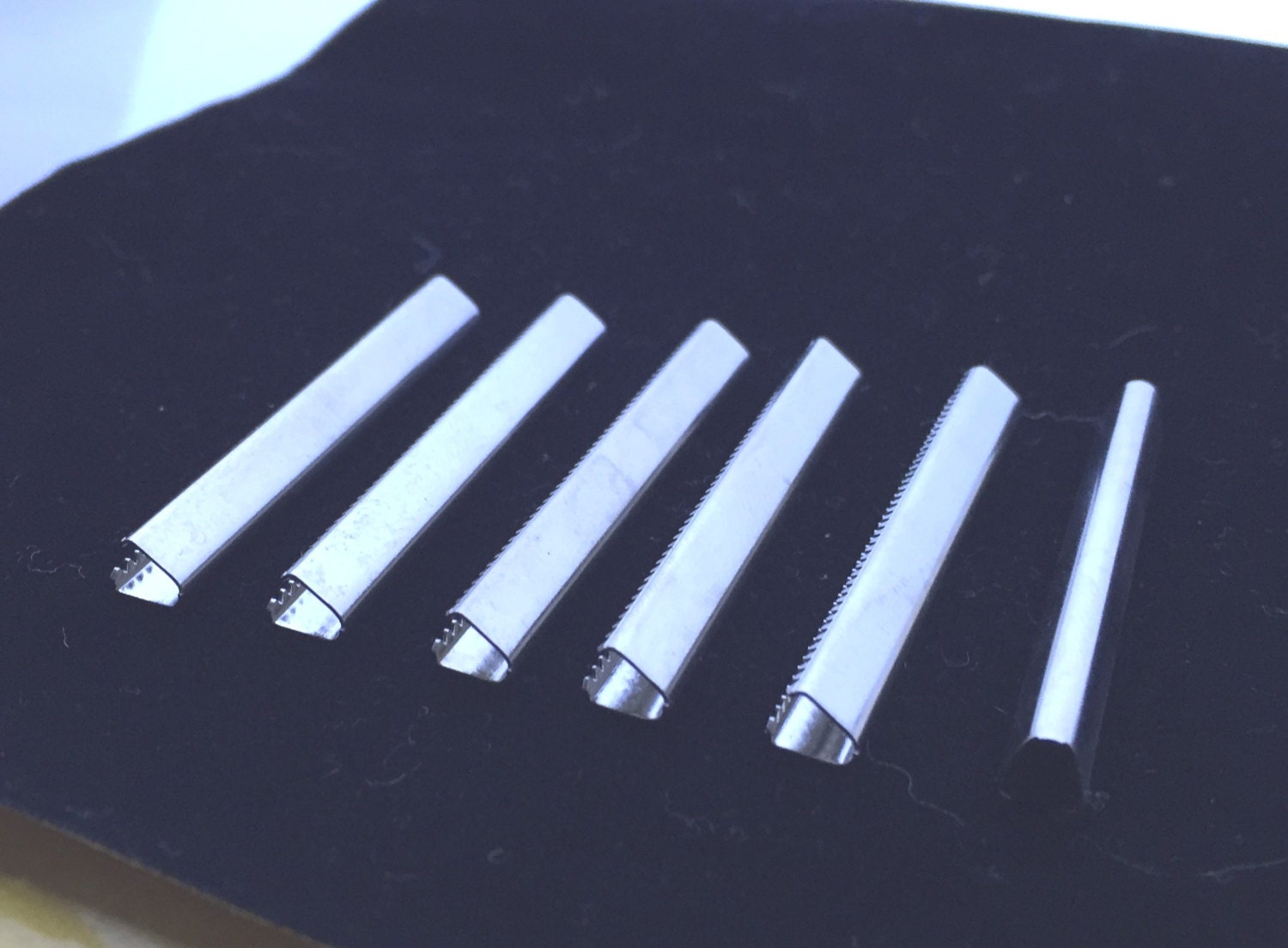 Slates Crimp 10 Pcs 6 X 50 Mm Silver Ribbon Crimp End, Leather Clasps - Etsy