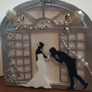 einzigartige 3D verzierte Hochzeitskarte für Tochter oder Sohn; spezielle Hochzeitskarte; personalisierbare glitzernde Hochzeitskarte mit Silhouetten und französischer Tür