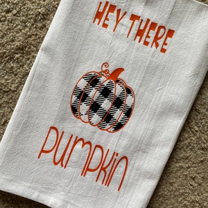 pumpkin kitchen towel; fall plaid pumpkin flour sack towel; fall housewarming gift; kitchen towels for fall; Autumn home decor; pumpkin kitc