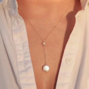 Minimalist Gold Pearl Drop Necklace for Women,Layering Long Gold Chain Necklace,Bridesmaid Gift For Her,Freshwater Pearl Lariat Necklace