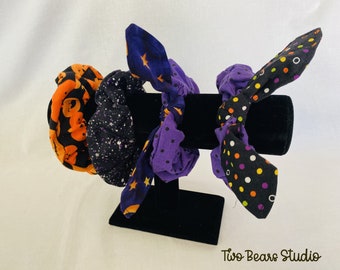 Halloween Scrunchie, Scrunchie mit Schleife, Festliche Scrunchies, Spooky Cute, Kürbis Scrunchie