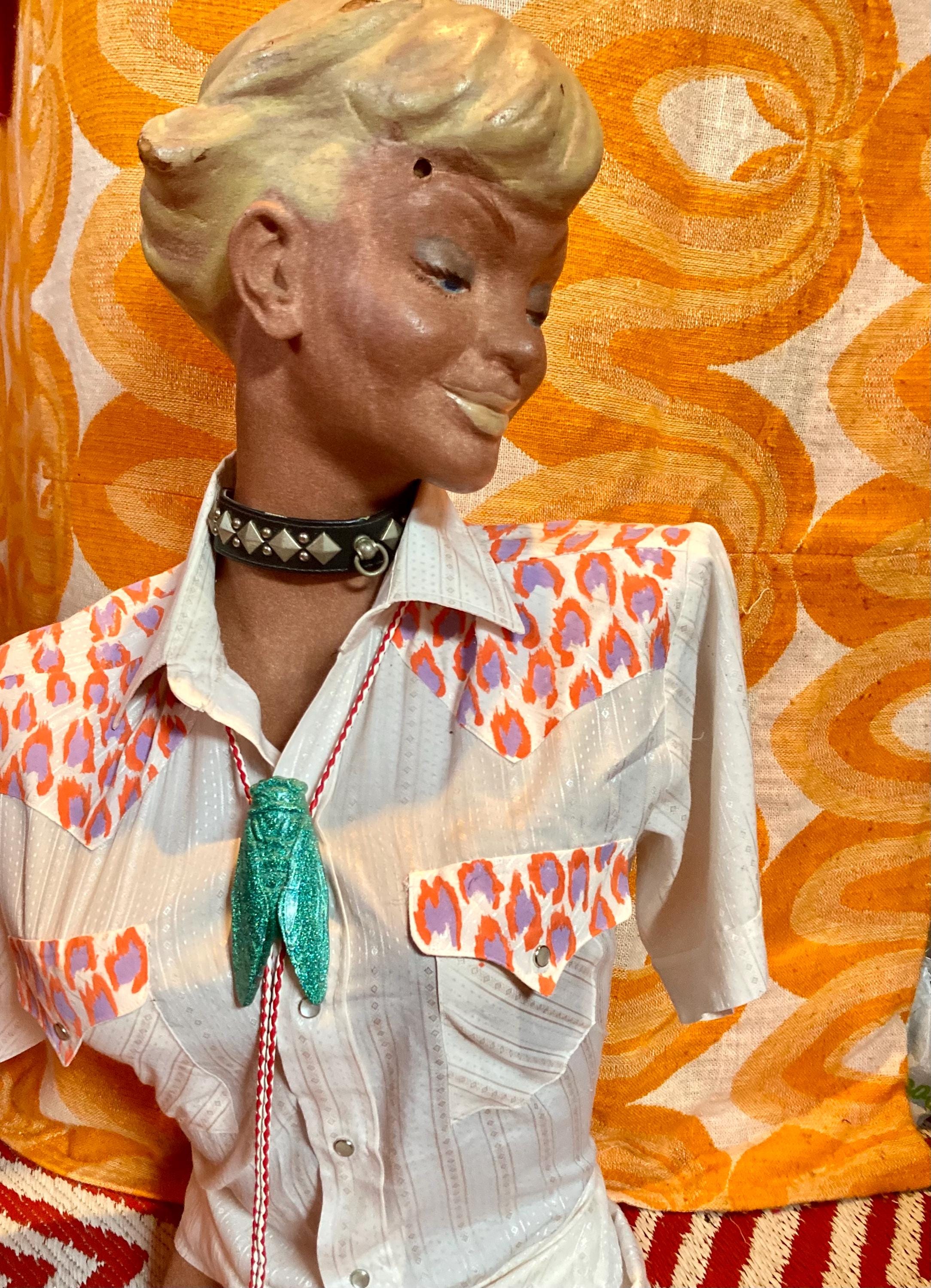 New! Chicota Bolo Tie / TAN