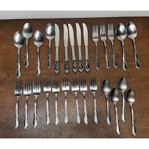 27 pcs Oneida HOMESTEAD Simeon L George H Rogers Co Stainless Steel flatware