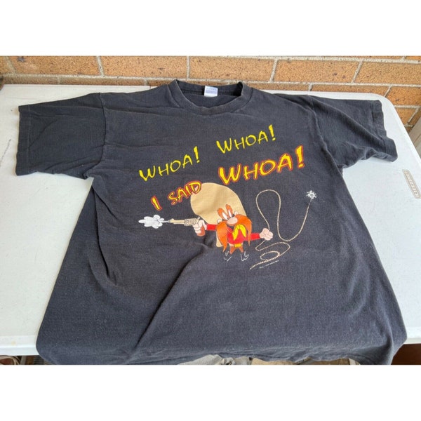 Vintage 1994 Warner Bros Yosemite Sam NASCAR Graphic T-Shirt L single stitch *Great Gift Idea*