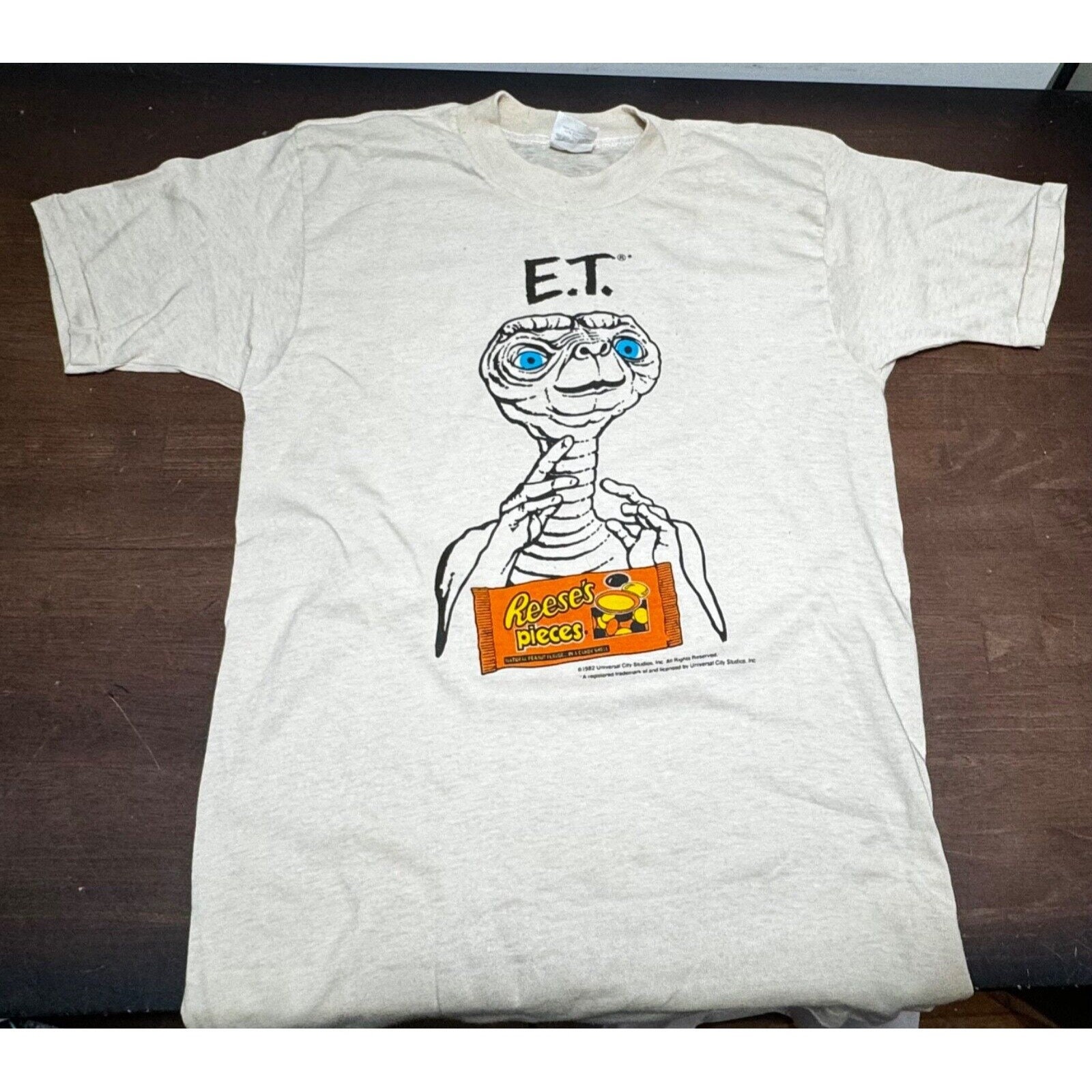 ORIGINAL Vintage 1982 E.T. Hershey's Reese's Pieces T-shirt Size  Medium**read** *great Gift Idea* - Etsy