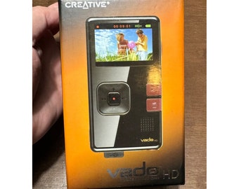 Creative Labs VF0580 Vado HD 720p 8GB Black Pocket Video Camera -New In Open Box *Great Gift Idea*