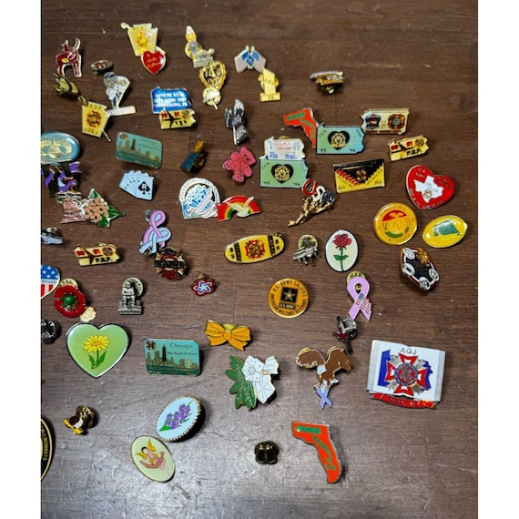Assorted Vintage Pin flair Lot of 100+ pieces arm… - image 4