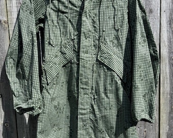 Vintage M-1950 White Fishtail Parka: Military Overwhite Camo