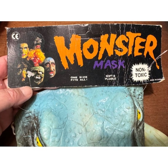 Vintage NOS Monster Mask Dinosaurs Halloween Late… - image 2