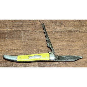 Vintage Imperial 2 Blade Fish Scaling Pocket Knife