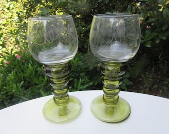 Sale : 2 Small German Wine or Liqueur Glasses, green, engraved, vintage, retro