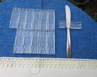 Conjunto de 12 Descansos de Faca Ornamentados em Cristal de Chumbo, Utensílios de Cozinha Vintage Franceses/Belgas +++