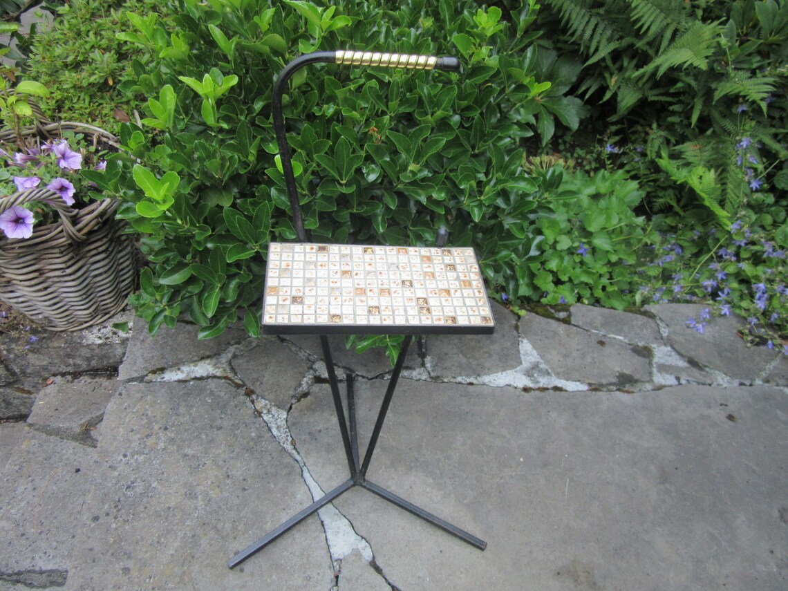 Sale :Modernist Design Small Side Table  Ceramic Mosaic Tiling, Black Metal, very unusual, rare, dispatch only to Europe. ***, Foto 4 von 5