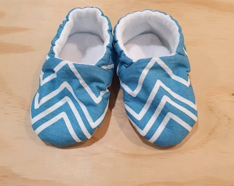 Soft Sole Baby Shoe, Size 6-12mths, Fleece Lined, Aqua Zigzag, Toddler, Walker