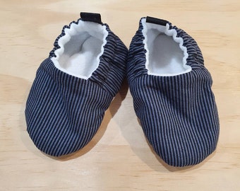 Soft Sole Baby Shoe, Size 6-12mths, Fleece Lined, Black Stripe, Toddler, Walker