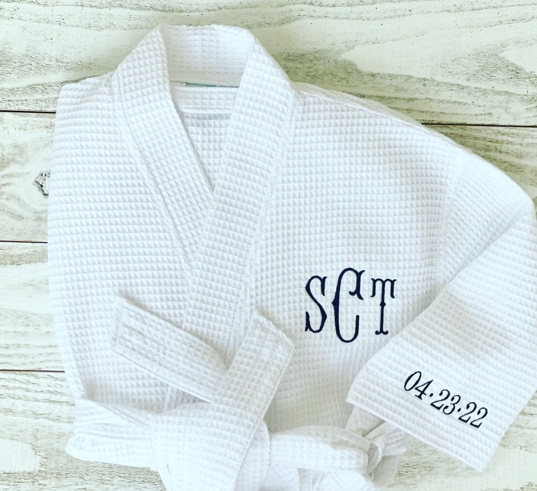 Bata de novia, bata de novia, boda, bata de baño con monograma, fecha de boda, bata de gofre para mujer con monograma, bata personalizada