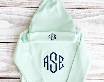 Personalized Baby Hat and Gown,Personalized Knot Hat, Baby Coming Home Outfit, Monogrammed Baby Outfit, Ruffle Sleeve,Girl or Boy