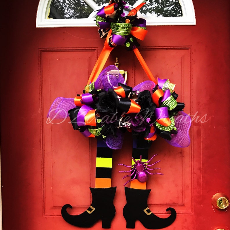 Witch legs foor hanger