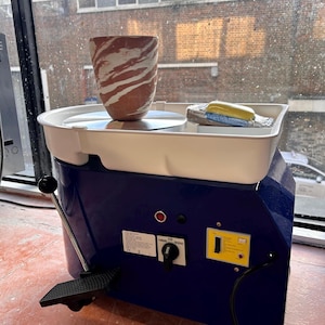 Blue Pottery Wheel 350W with Brushless Motor - Ideal for Beginners / Pros, 25cm Turntable, Easy Speed Control, Safe. Versatile Use.