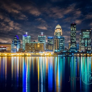 Louisville Kentucky City Skyline | Large Solid-Faced Canvas Wall Art Print | Great Big Canvas