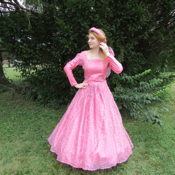 pink and gold princess dress