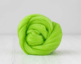 19 Micron Merino Wool Roving Tops - Mint for Wet Felting, Nuno Felting, Needle Felting, Weaving, Arm Knitting, Chunky Yarn, DHG