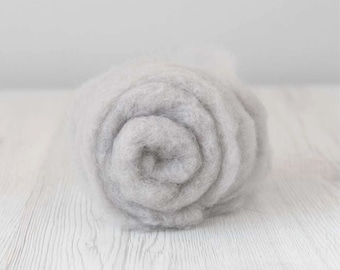 Carded Maori Wool Batt - Cloud Gray, for Needle Felting, Felting Supplies, Felting Wool, DHG Italy