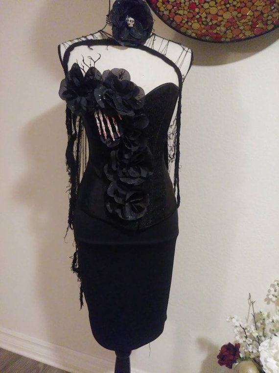 black lace day of the dead dress Plus Size Womens Day of the Dead Costume for Dia de los Muertos Long Dress, Wig & Crown with Veil