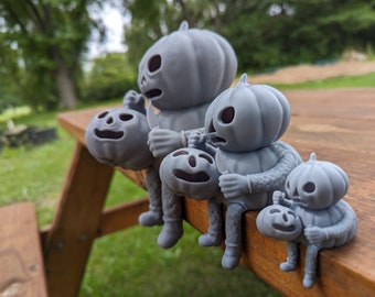 Talla de calabaza sobre el muro del jardín, escultura de calabaza, calabaza OTGW, OTGW, calabazas, arte de pared sobre el jardín, decoración de Halloween.