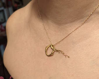 Colgante de pared sobre el jardín, colgante OTGW, collar OTGW, arte OTGW, joyería OTGW