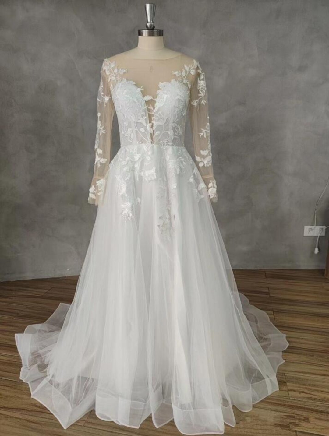 Bateau Illusion Long Sleeve Lace Court Princess Bridal Wedding Dress main image 1