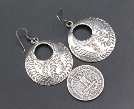 Moroccan 925K Sterling Silver Earrings, Carved Wo… - image 4