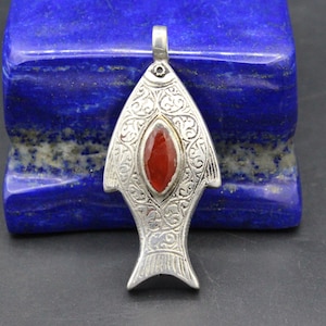 Vintage Turkmen Pendant, Animal Pendant, Carnelian Stone Fish Pendant, Small  Animal Pendant, Carved Pendant,