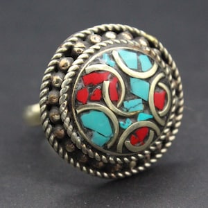Tibetan Nepalese Ring, Round Adornment Ring, Turquoise & Coral Ring - Size 8US, Adjustable Ring, Tibetan Silver Ring, #R04