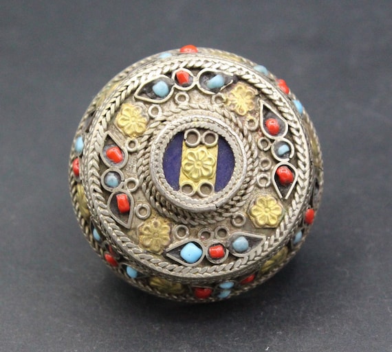 Uzbek Silver Ring, Round Costuming Vintage Ring, T