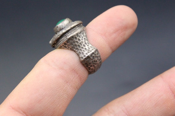 Turkish Silver Plated Statement Ring: Green Glass… - image 6