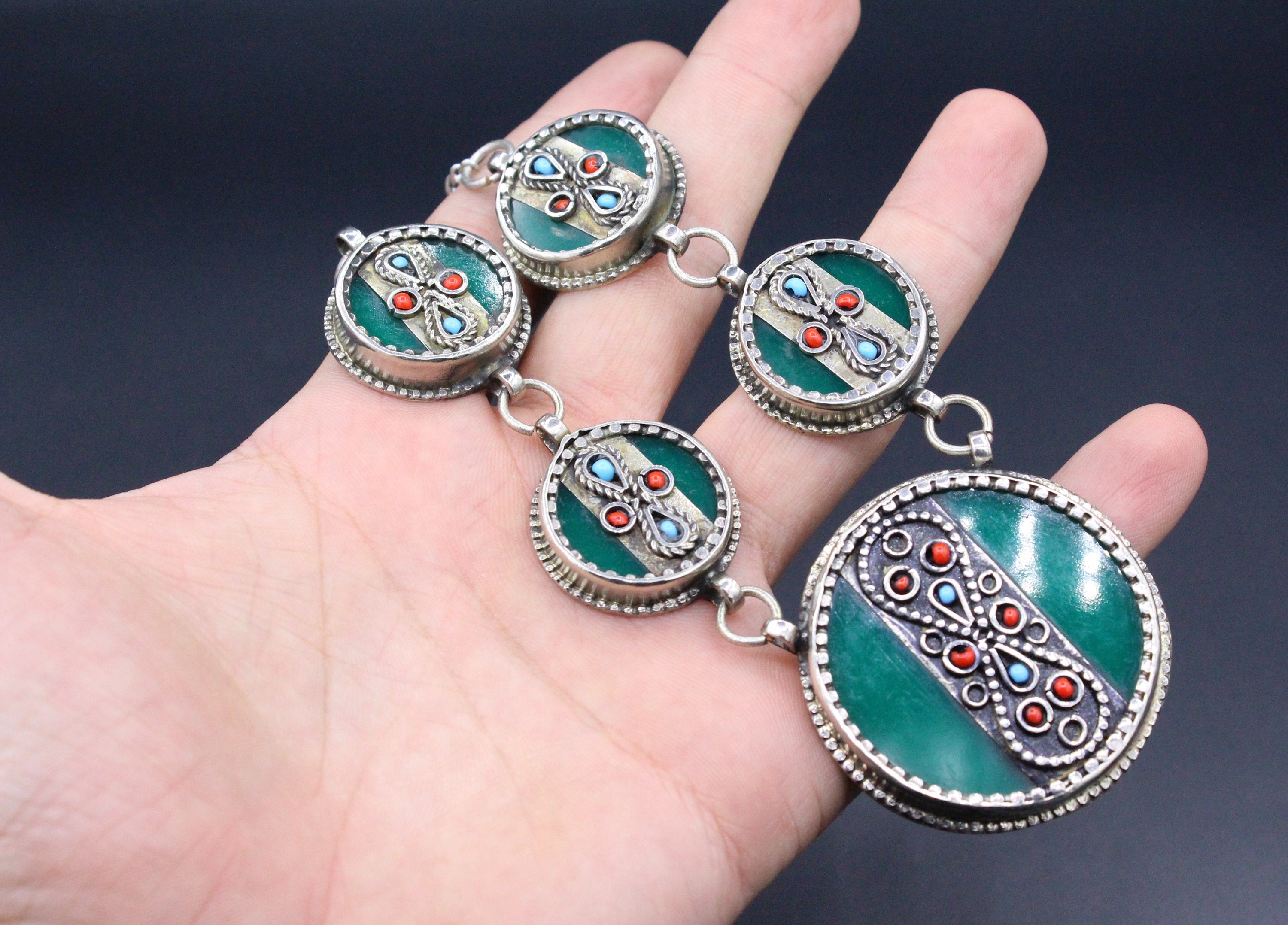 Collier En Perles Ouzbek Vert Et Crème - Bijou Artisanal Ethnique - Neuf Sans Emballage