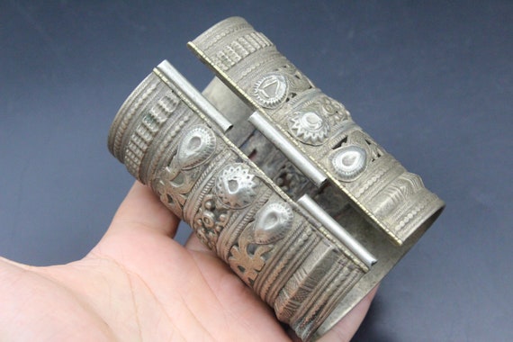 Antique Afghan Kuchi Tribal Cuff Bracelet, Carved… - image 3