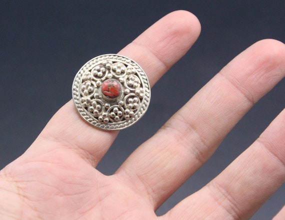 Nepalese Jewelry, Vintage Tibetan Coral Ring, Bel… - image 4