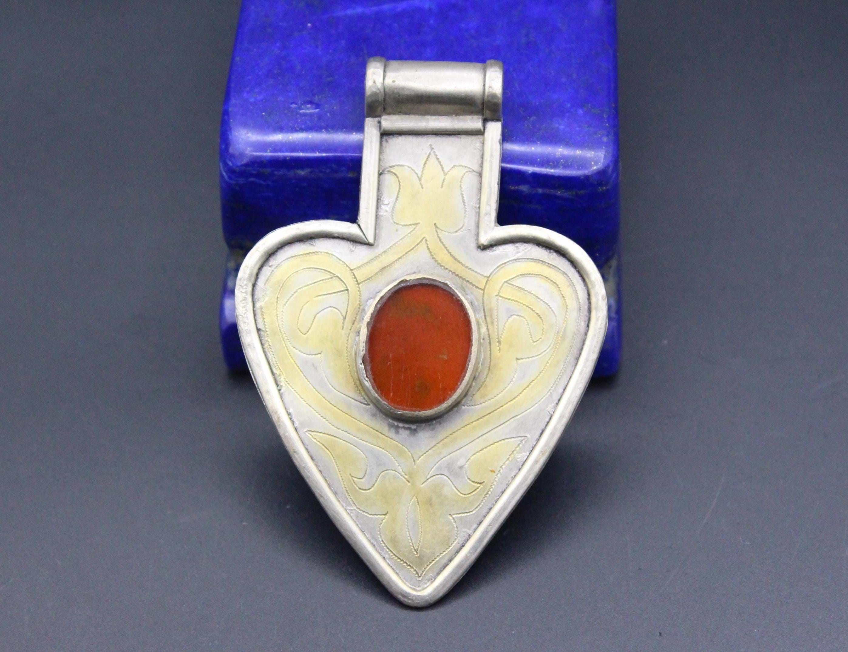 TURKMEN JEWELRY ネックレス　ヴィンテージ Vintage Turkmen Silver Carnelian Heart Pendant: Gold Gilded Ethnic