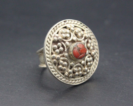 Nepalese Jewelry, Vintage Tibetan Coral Ring, Bel… - image 1