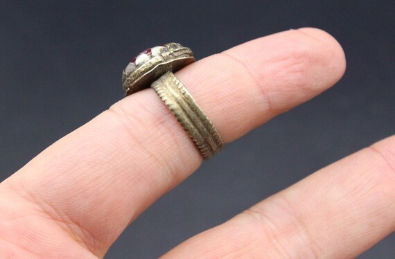 Vintage Afghan Alpaka Ring, Pink Glass Ring, Afgh… - image 7
