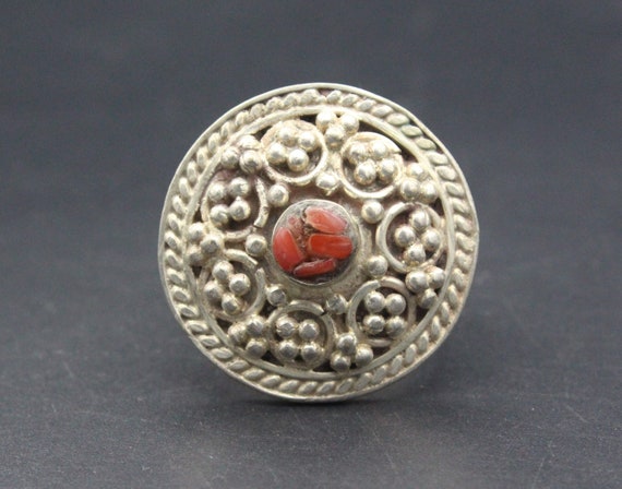 Nepalese Jewelry, Vintage Tibetan Coral Ring, Bel… - image 2