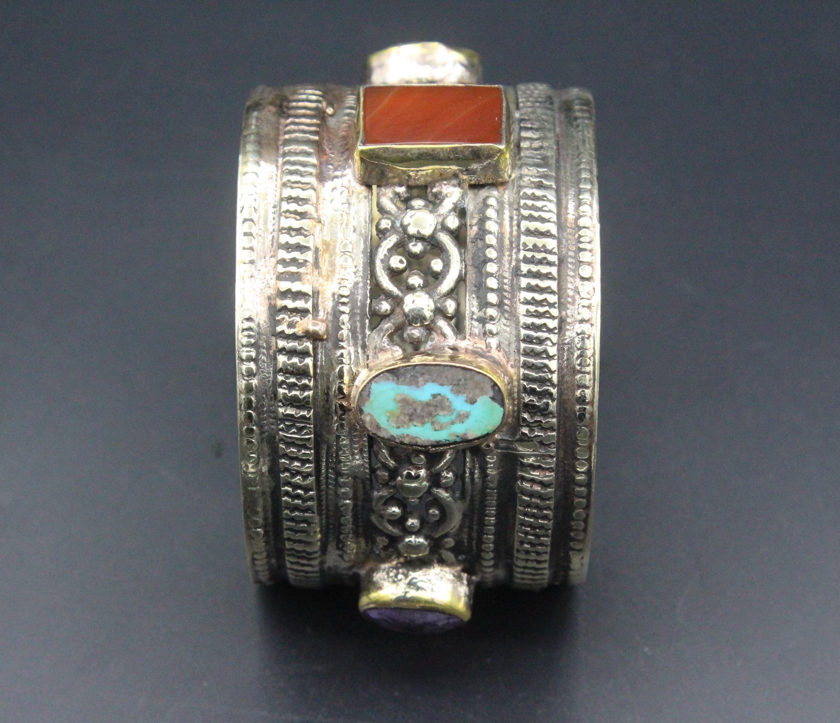 ヴィンテージ アフガン クチ トライバル カフブレスレット、カラフルな